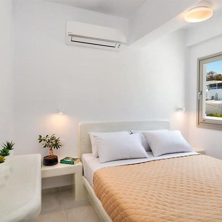 Olive Tree Suites Fira  Ngoại thất bức ảnh
