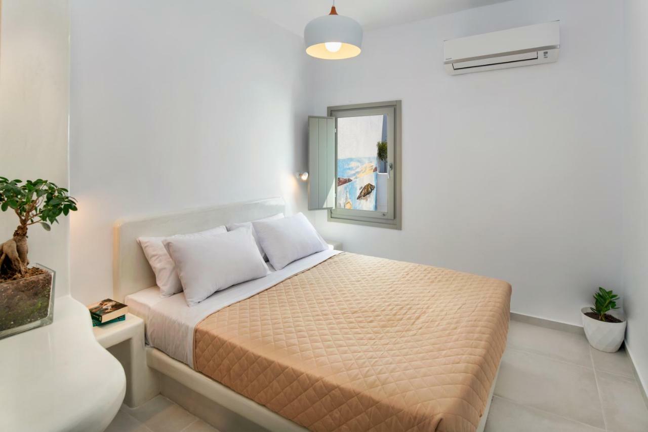 Olive Tree Suites Fira  Ngoại thất bức ảnh