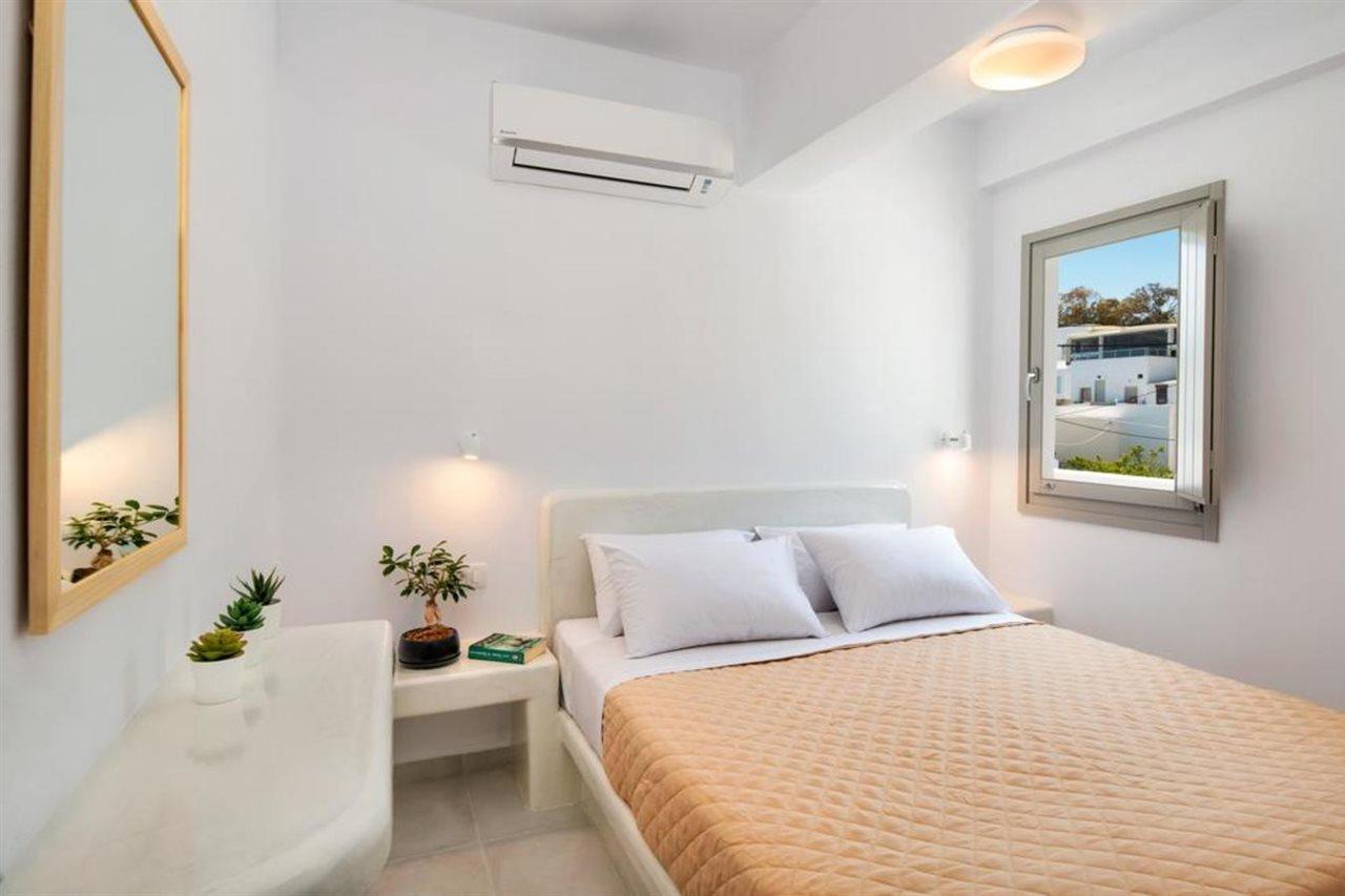 Olive Tree Suites Fira  Ngoại thất bức ảnh